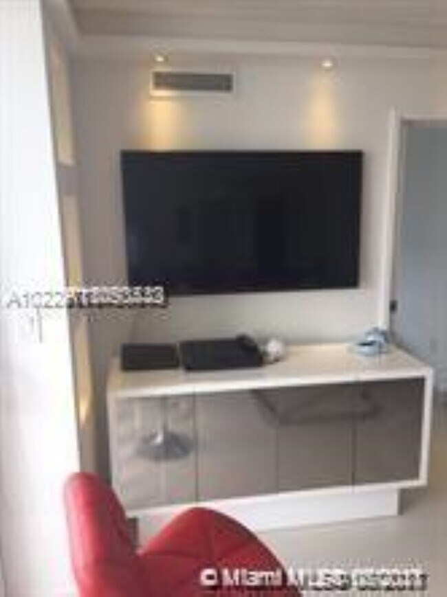 Foto del edificio - 401 Ocean Dr