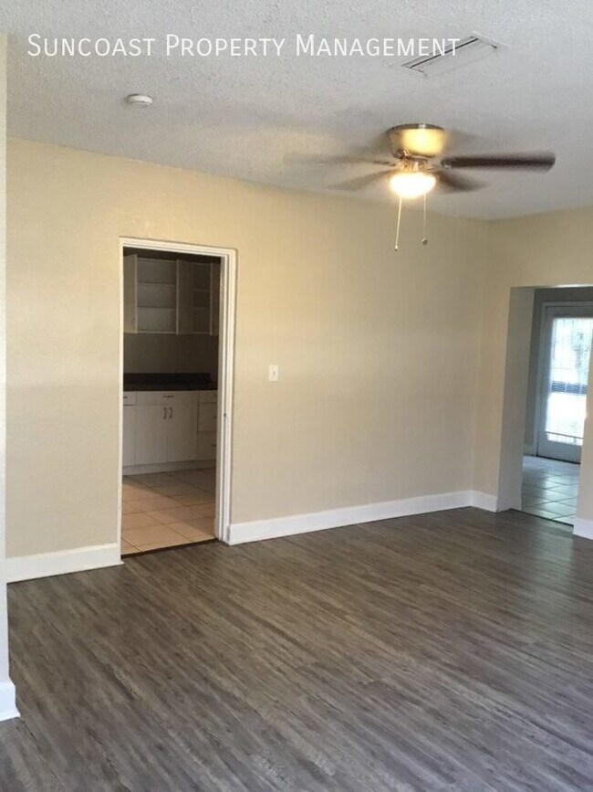 Wonderful Home on the Northside Near the R... photo'