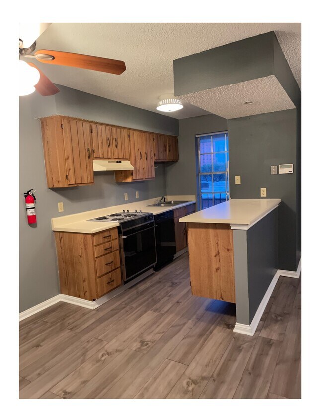 2609 Transcontinental Dr Unit J, Metairie, LA 70001 Apartments in