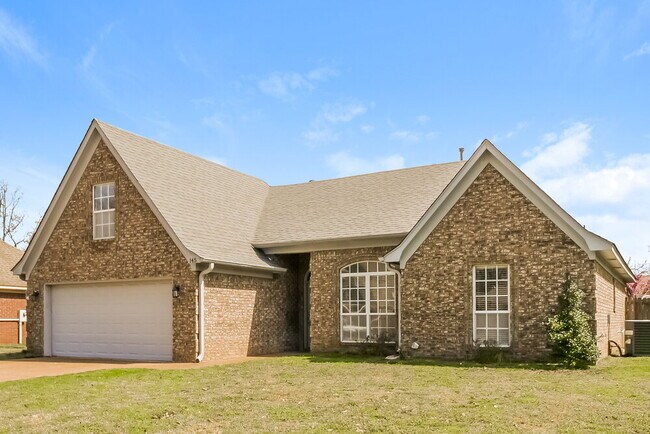 Foto del edificio - 145 Cameron Dr