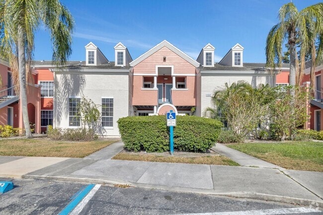 Building Photo - 1365 Crystal Way