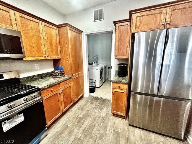 Foto del edificio - 172 Winchester Ct