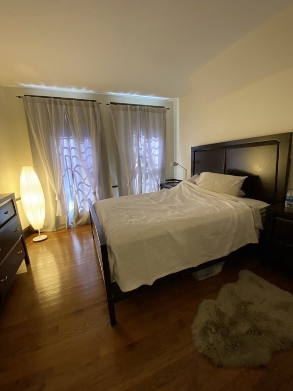 Foto del edificio - 315-317 Beacon St