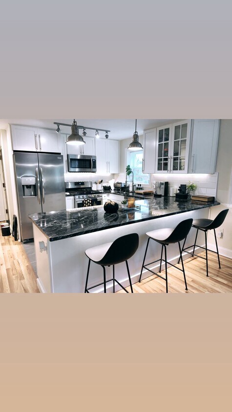 Foto principal - 5606 Stanton Ave