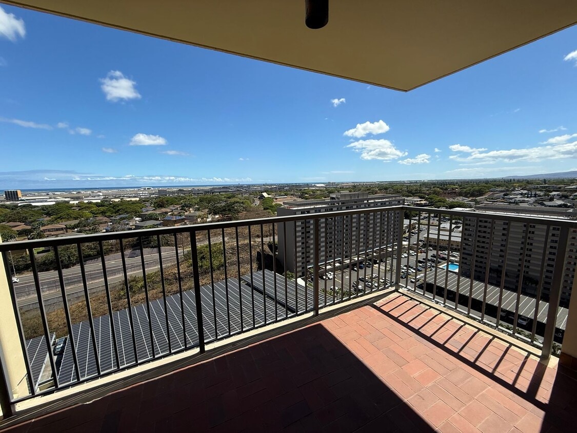 Primary Photo - Century West 2 bedroom 2 bathroom 1 covere...