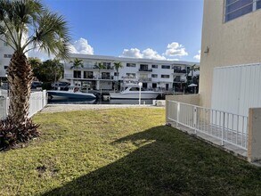 Building Photo - 3522 NE 171 St