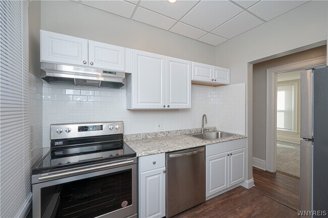 Foto del edificio - 2148 Main St