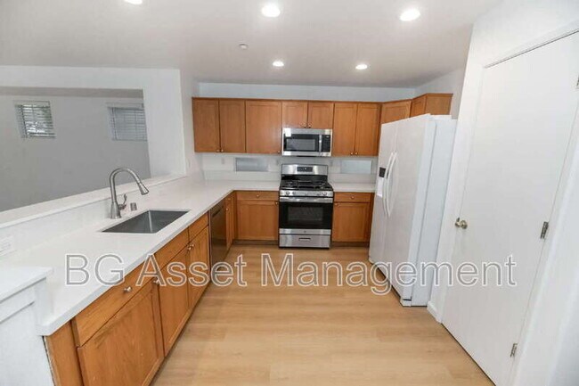 Foto del edificio - 128 Kingfisher St