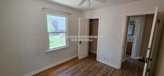 Foto del edificio - 1015 Belford Ave