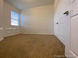 Building Photo - 3 br, 2.5 bath House - Princeton