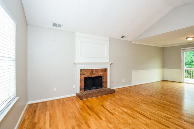 Building Photo - 2991 Heather Lake Dr