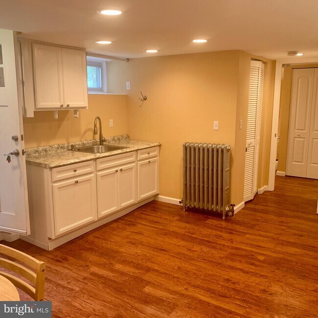 Foto del edificio - 111 E 38th St