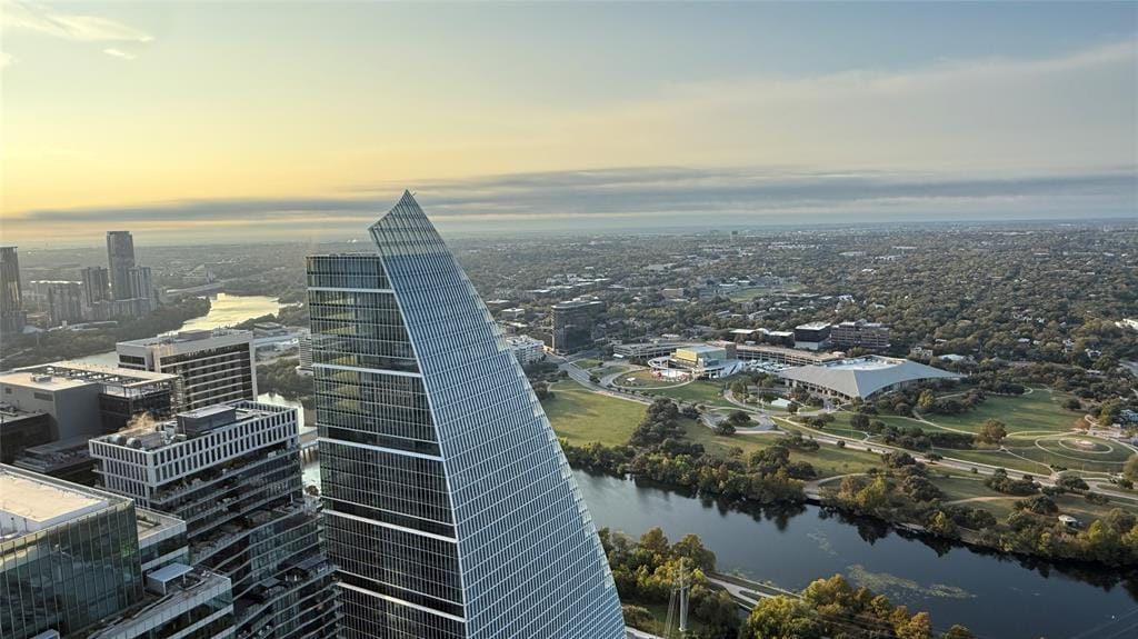 Foto principal - 301 West Ave