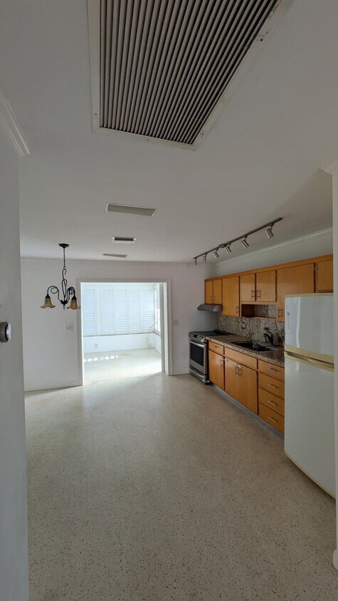 Foto del edificio - 205 Rutland Blvd