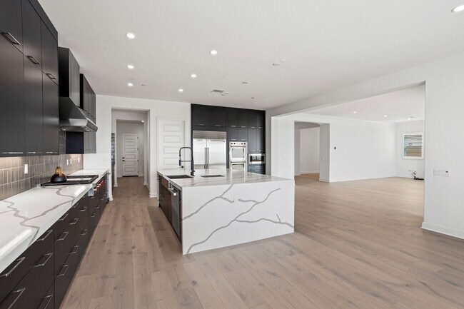 Building Photo - 20302 Liverpool Way