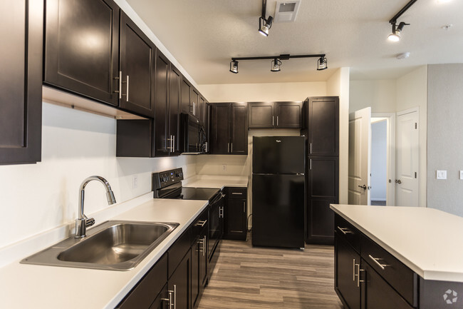 2BR, 2BA - Cosmos - Enclave Apartments