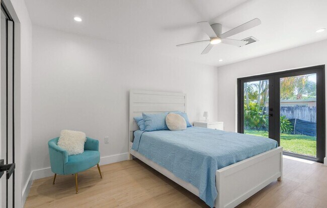 Building Photo - 303 De Carie St