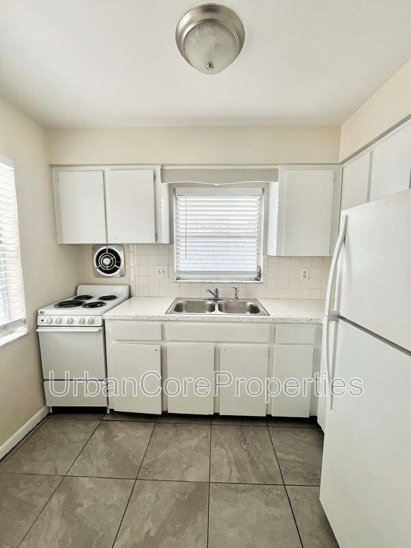 Foto del edificio - 321 24th Ave N