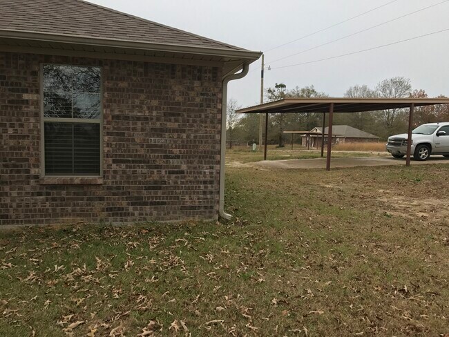 Building Photo - 111 Private Road 4032