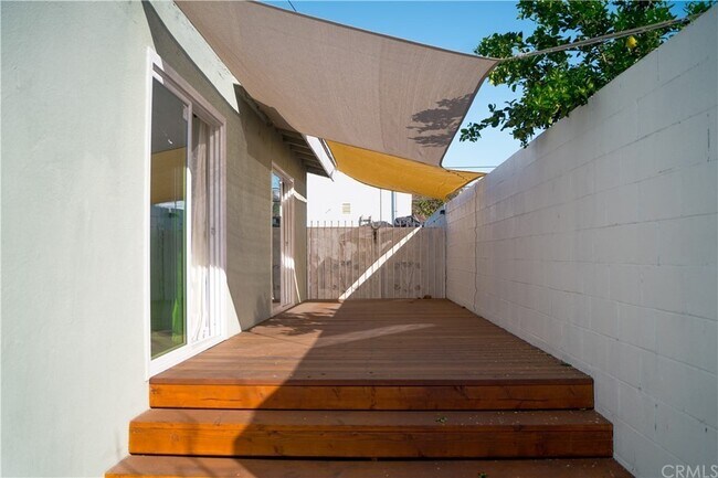 Building Photo - 10310 Kalmia St
