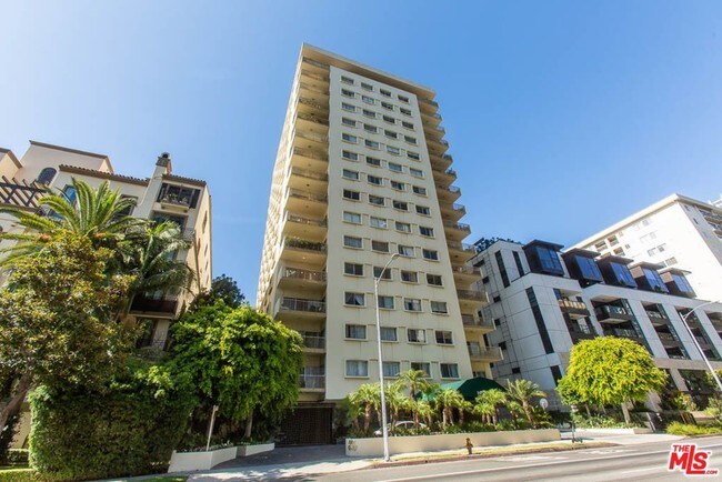 Luxury condo near UCLA - 10787 Wilshire Blvd