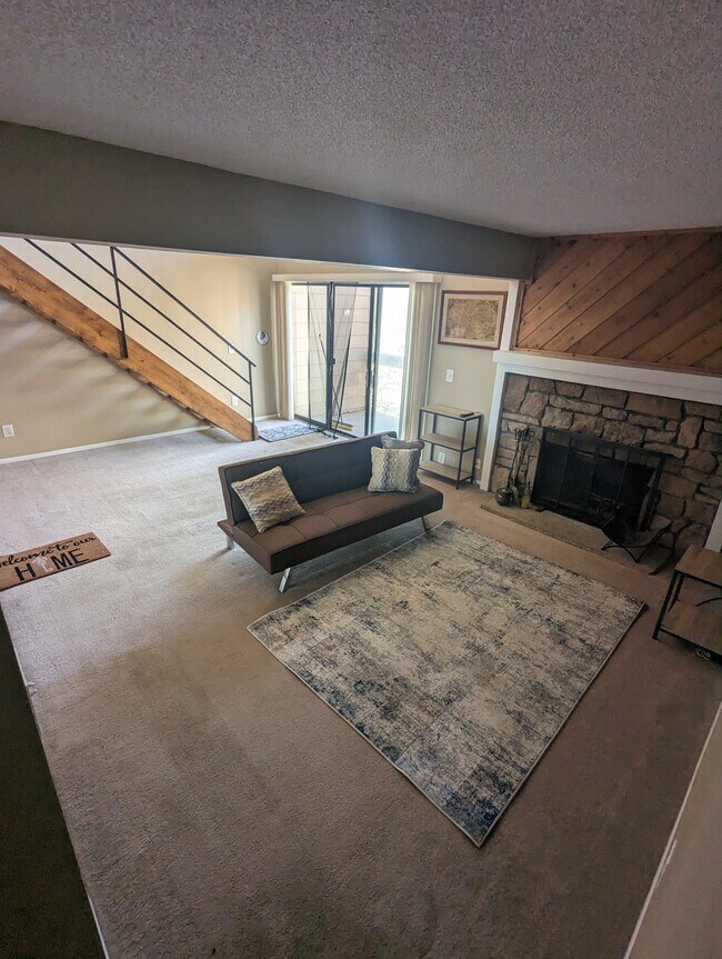 4896 S Dudley St Unit 810, Littleton, CO 80123 Condo for Rent in