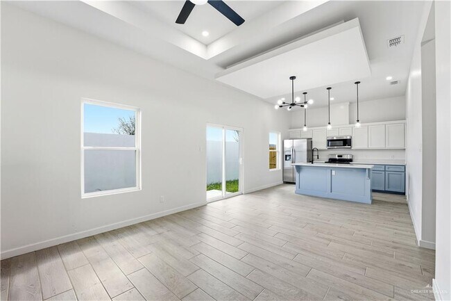 Foto del edificio - 14 Notre Dame Ave