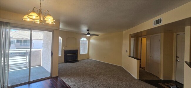 Foto del edificio - 4555 E Sahara Ave