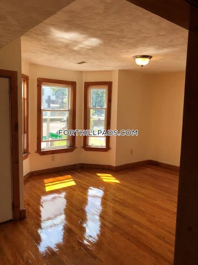 Foto del edificio - 251 Highland St