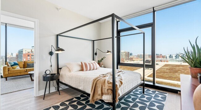 Foto del edificio - 1137 W Tilden St