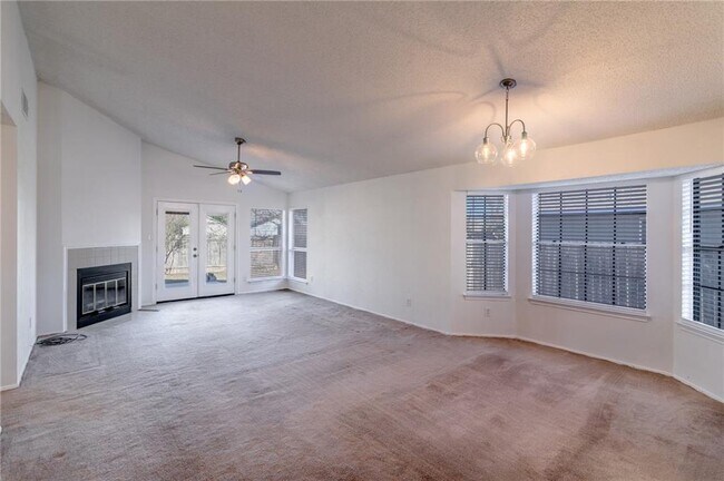 Foto del edificio - 11502 Ruffed Grouse Dr