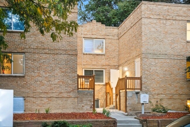 Photo - 1364 Lafayette St Apartment