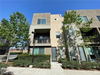 Building Photo - 770 Chandler Walk