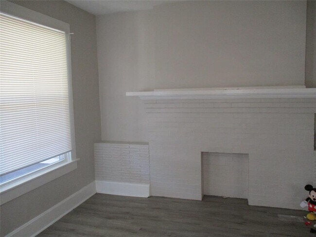 Building Photo - 1018 N Tuxedo St