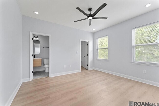 Foto del edificio - 1714 Tricou St