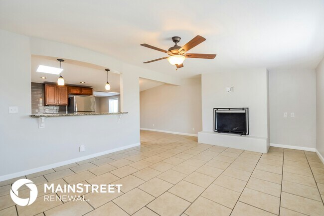 Building Photo - 1702 S Avenida Del Sol