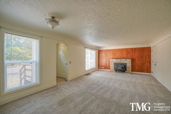 Foto del edificio - Adorable 3BD Home with Tons of Vintage Charm!
