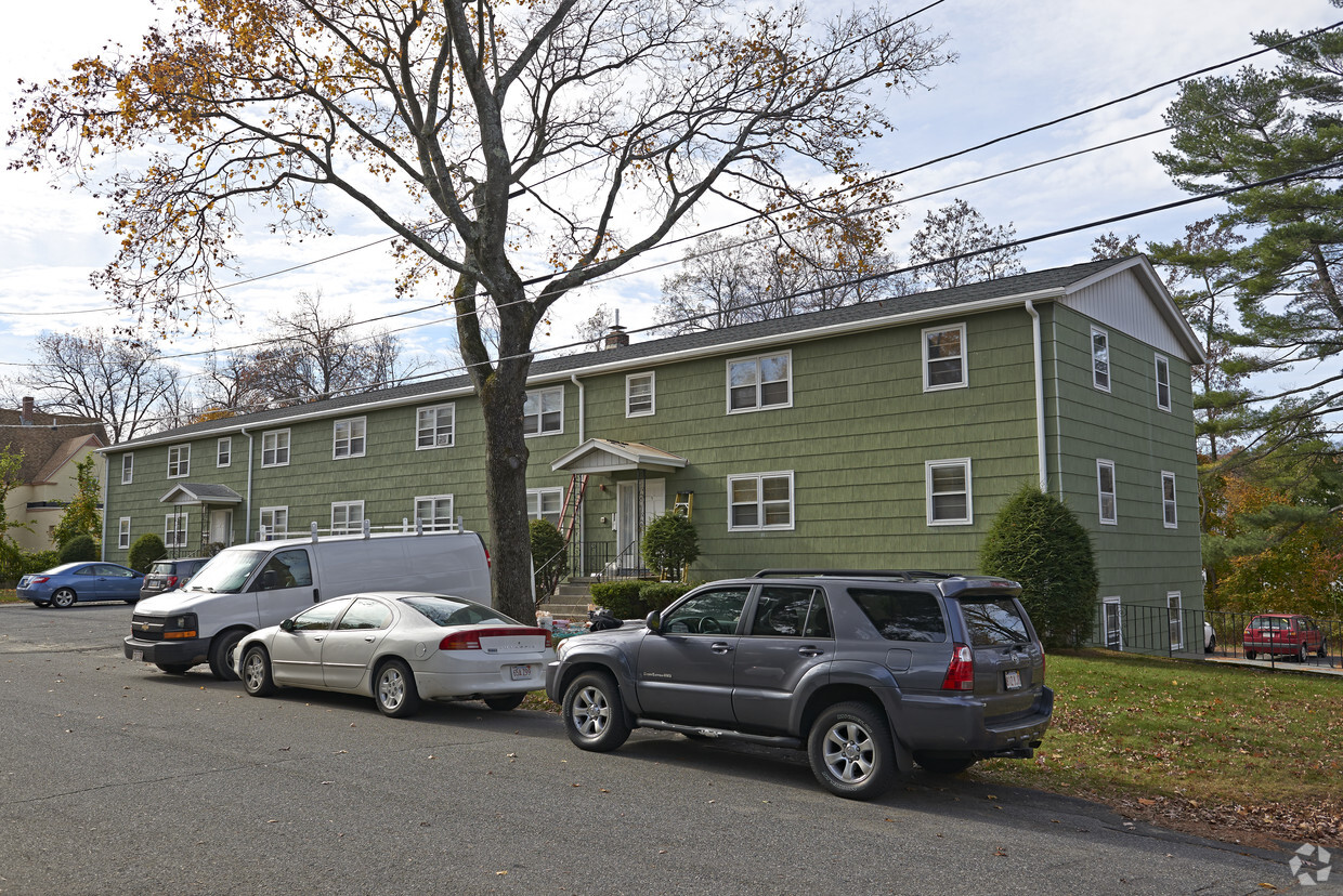 Foto del edificio - 5 Lawrence Ave