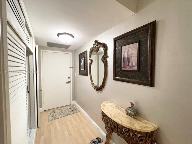 Building Photo - 3700 Galt Ocean Dr