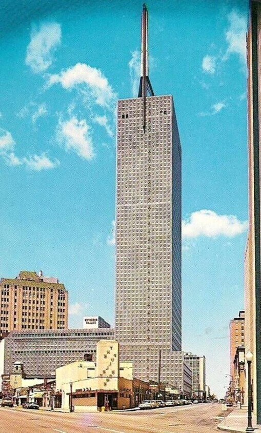 Foto principal - 350 N Ervay St