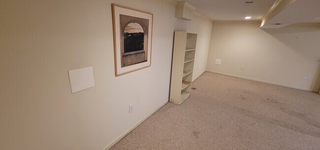 Building Photo - 4935 Andrea Ave