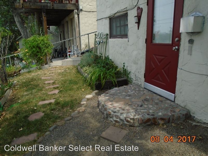 Primary Photo - 1130 California Ave
