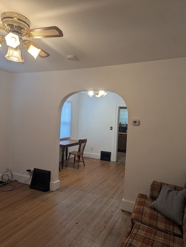 Building Photo - 205 16th St S