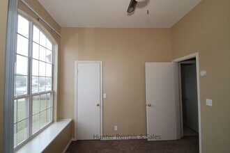 Building Photo - 3613 Christie Dr