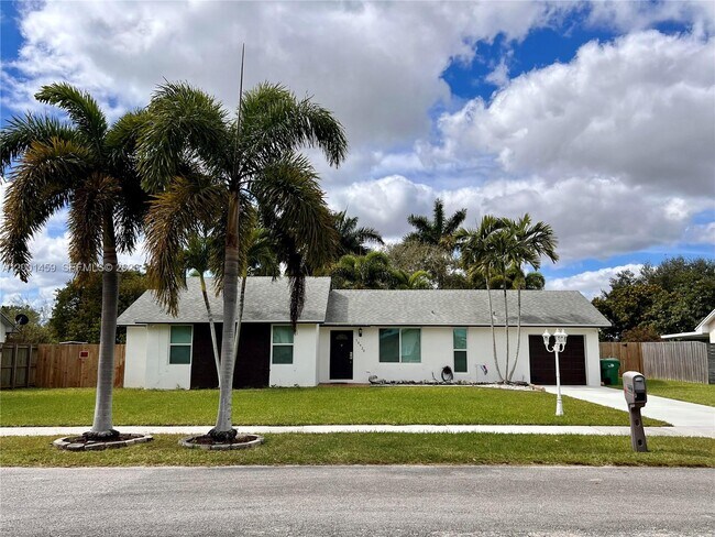 Building Photo - 30920 SW 191st Ave