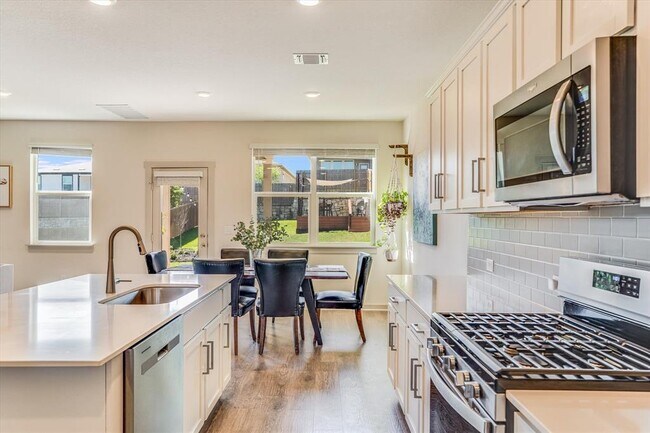 Foto del edificio - 2405 Sisterdale Ln