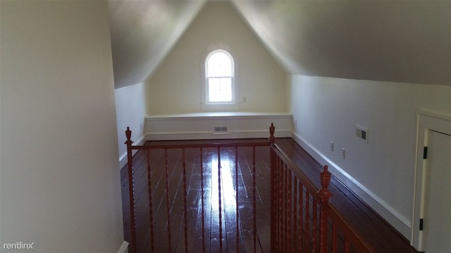 Foto del edificio - 130 Meredith St