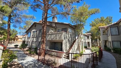 Building Photo - 4955 S Lindell Rd