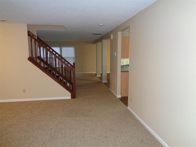 Foto del edificio - 626 Hickory Pine Dr