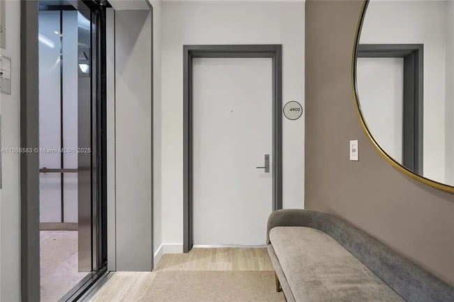 Foto del edificio - 3131 NE 7th Ave